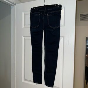 AE Skinny Jegging Jeans - Size 6 Short - Dark Wash